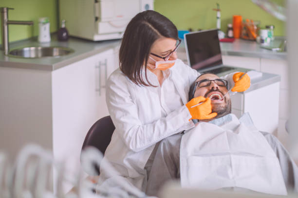 Best Emergency Tooth Extraction in Bladenboro, NC